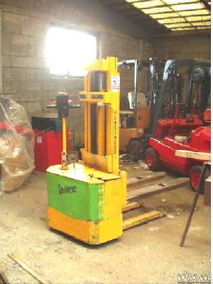 CROWN 1025